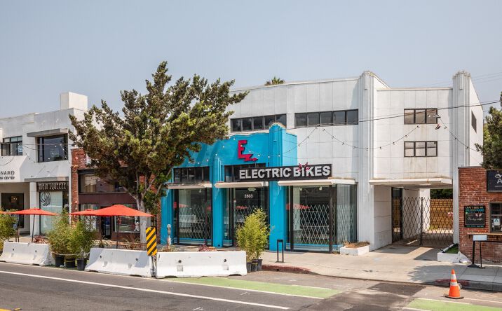 Pictures of Retail property located at 2803 Main St, Santa Monica, CA 90405 for sales - image #1