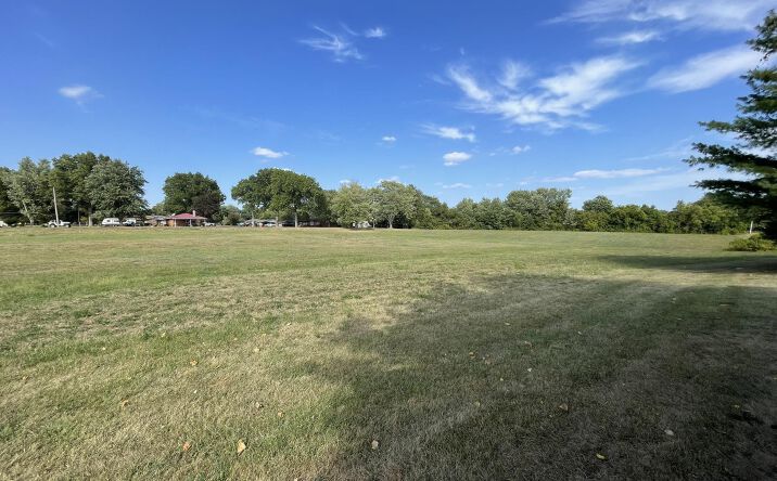 Pictures of Land property located at 1915 Hollister Whitney Parkway, Quincy, IL 62305 for sales - image #1