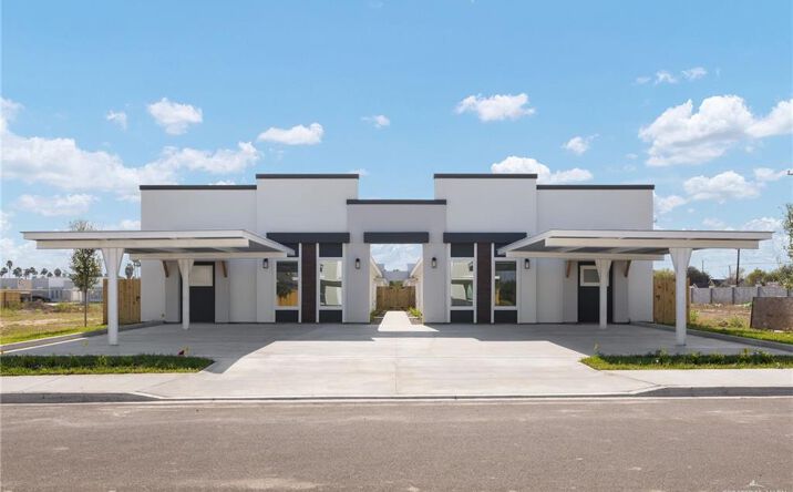 Pictures of Multifamily property located at 447 Frio Lane, Alamo, TX 78516 for sales - image #1