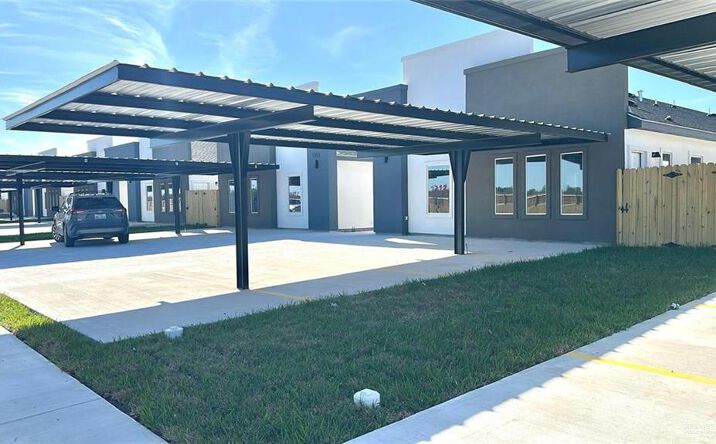 Pictures of Multifamily property located at 2405-2509 S Hilltop Avenue, Edinburg, TX 78542 for sales - image #1