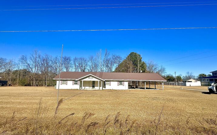 Pictures of Special Purpose property located at 2392 Guyton Road, Bladenboro, NC 28320 for sales - image #1