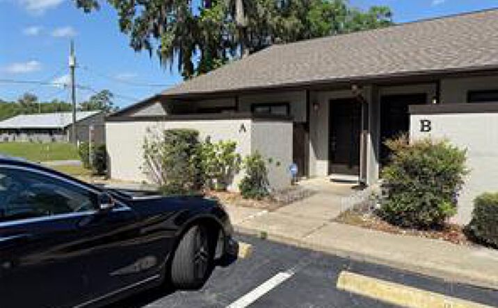 Pictures of Multifamily property located at 3021 SE 5th Terrace, Ocala, FL 34471 for sales - image #1