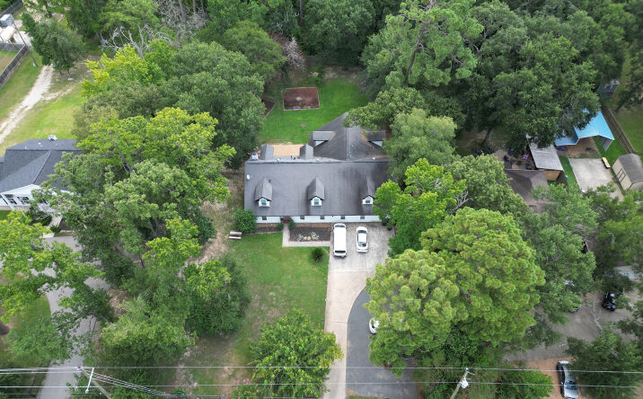 Pictures of Mixed Use, Senior Living property located at 29818 E Hawthorne Dr, Spring, TX 77386 for sales - image #1