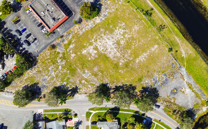 Pictures of Land property located at 3900 NW 37th St, Lauderdale Lakes, FL 33309 for sales - image #1