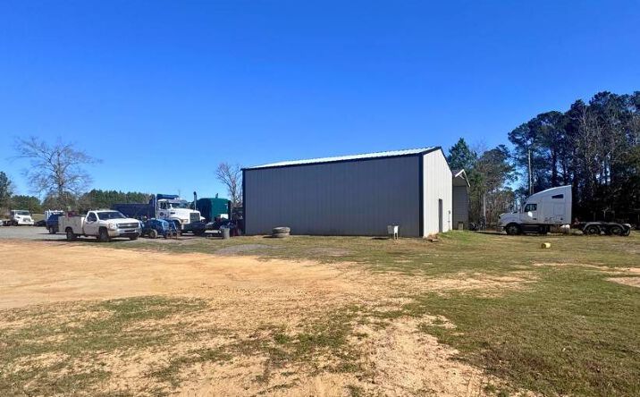 Pictures of Land property located at 2834 Hwy 513, Mansfield, LA 71052 for sales - image #1