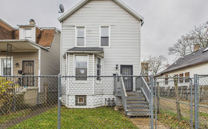 Pictures of Multifamily property located at 11540 S Yale Avenue, Chicago, IL 60628 for sales - image #1