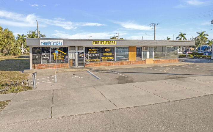 Pictures of Mixed Use, Retail property located at 1938-1946 Suwanee Ave 140 Jefferson Ave, Fort Myers, FL 33901 for sales - image #1