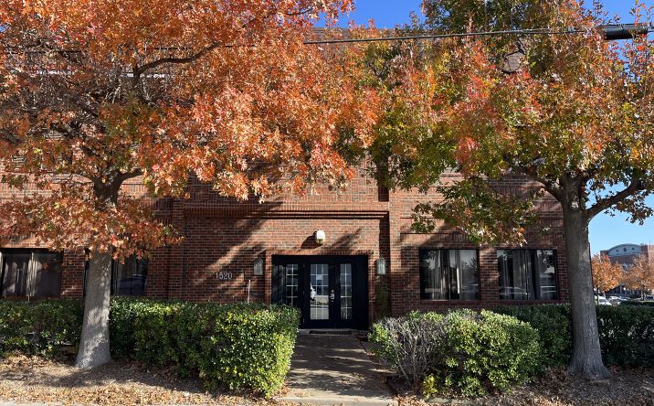 Pictures of Office, Retail property located at 1520 G Ave, Plano, TX 75074 for sales - image #1