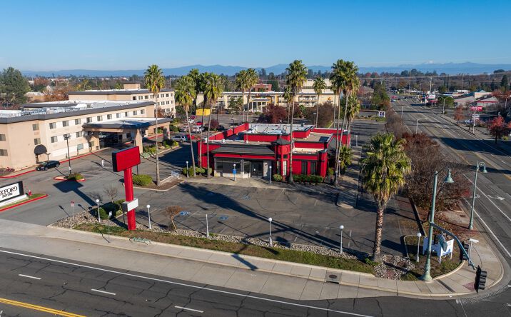 Pictures of Retail property located at 1987 Hilltop Dr, Redding, CA 96002 for sales - image #1