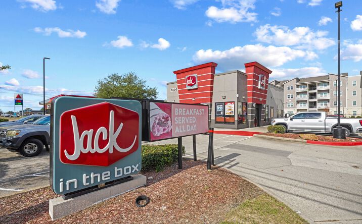 Pictures of Retail property located at 7380 TX-105, Beaumont, TX 77713 for sales - image #1