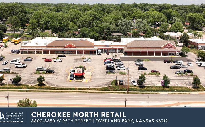 Pictures of Retail property located at 8800 W 95th St, Overland Park, KS 66212 for sales - image #1