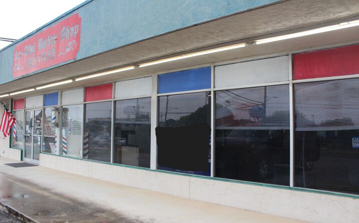 Pictures of Mixed Use, Office, Retail property located at 233 Athenian, Universal City, TX 78148 for sales - image #1