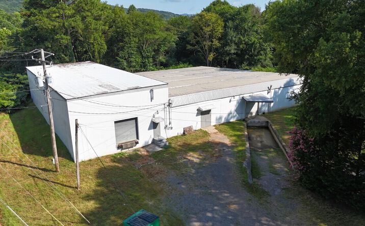 Pictures of Industrial property located at 360 Carbondale Rd SW, Dalton, GA 30721 for sales - image #1