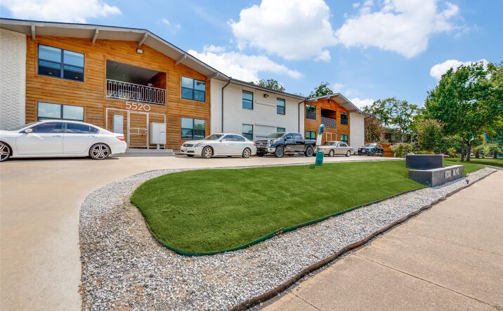 Pictures of Multifamily property located at 5520 Gaston Ave, Dallas, TX 75214 for sales - image #1