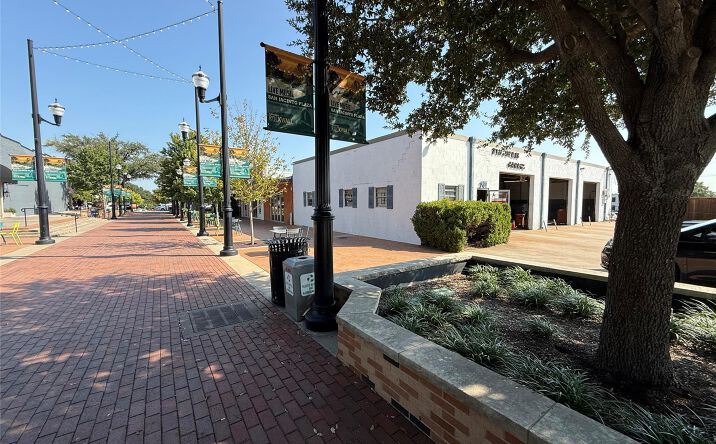 Pictures of Hospitality, Mixed Use, Office, Retail property located at 201 E Washington St, Rockwall, TX 75087 for sales - image #1