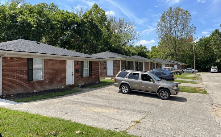 Pictures of Multifamily property located at 600-638 Francis Avenue, Clarksville, IN 47129 for sales - image #1