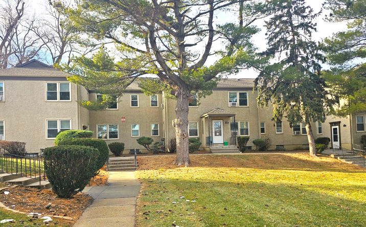 Pictures of Multifamily property located at 818 N 46th St, Omaha, NE 68132 for sales - image #1