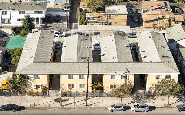 Pictures of Multifamily property located at 7509 S Broadway, Los Angeles, CA 90003 for sales - image #1