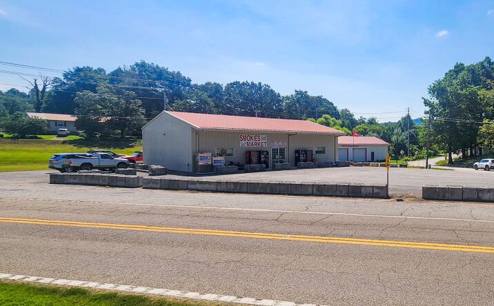 Pictures of Office property located at 1410 TN-90, Duff, TN 37729 for sales - image #1