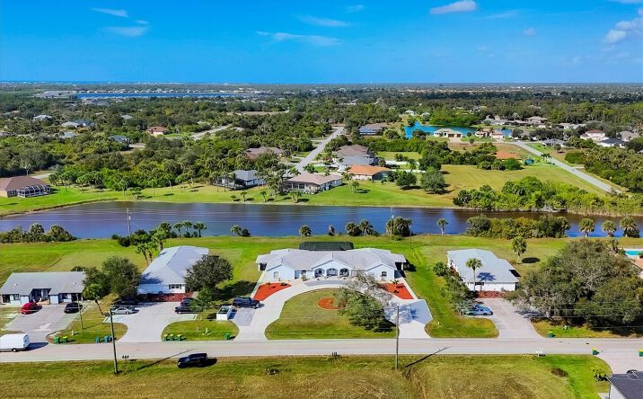 Pictures of Multifamily property located at 337 Boundary Blvd, Rotonda West, FL 33947 for sales - image #1