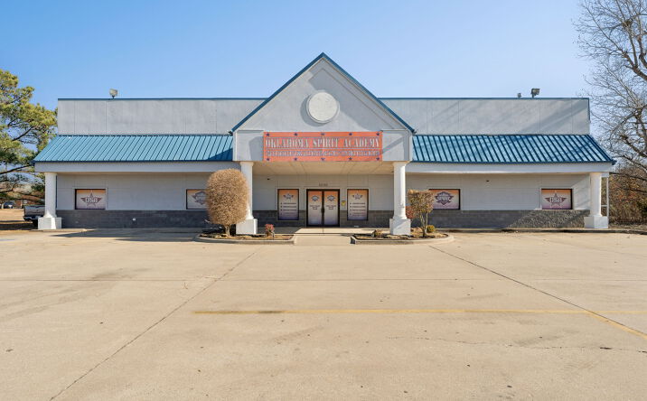 Pictures of Retail, Industrial, Special Purpose property located at 10130 SE 15th St, Midwest City, OK 73130 for sales - image #1