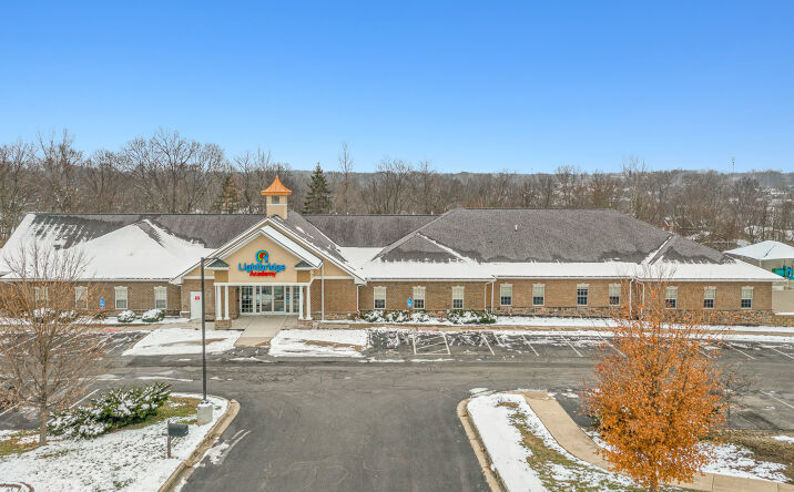 Pictures of Retail, Special Purpose property located at 1180 E Alex Bell Rd, Centerville, OH 45459 for sales - image #1