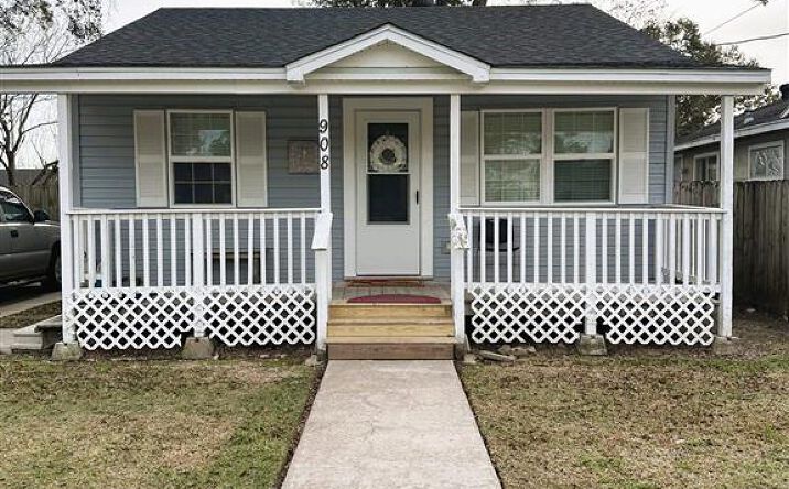 Pictures of Multifamily property located at 908 Sycamore St Street, Lake Charles, LA 70601 for sales - image #1