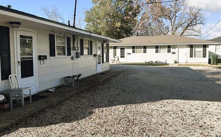 Pictures of Multifamily property located at 304 W Hale St Street, Lake Charles, LA 70601 for sales - image #1