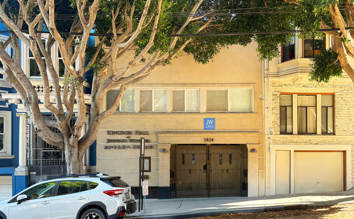 Pictures of Retail property located at 1414 Hyde St, San Francisco, CA 94109 for sales - image #1