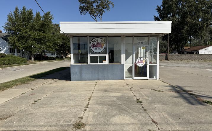 Pictures of Hospitality, Retail property located at 15801 E 10 Mile Rd, Eastpointe, MI 48021 for sales - image #1