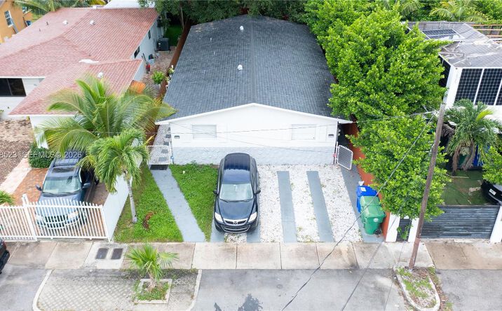 Pictures of Multifamily property located at 1831 NW 41 st, Miami, FL 33142 for sales - image #1