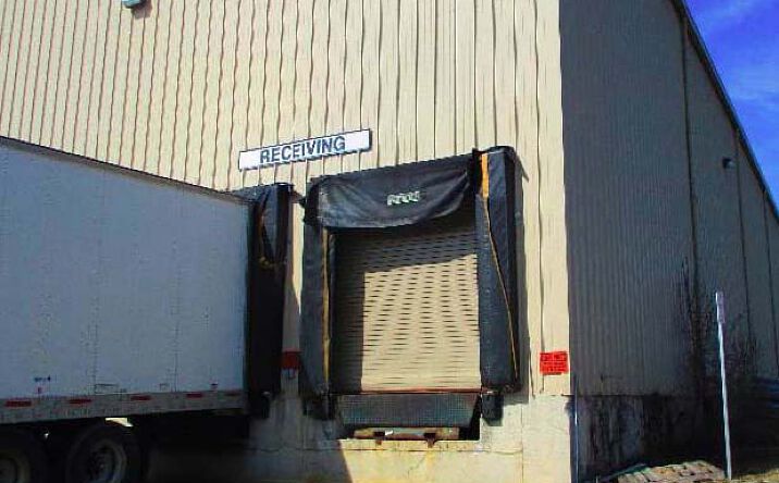 Pictures of Industrial property located at 952 Frederick St, Hagerstown, MD 21740 for sales - image #1