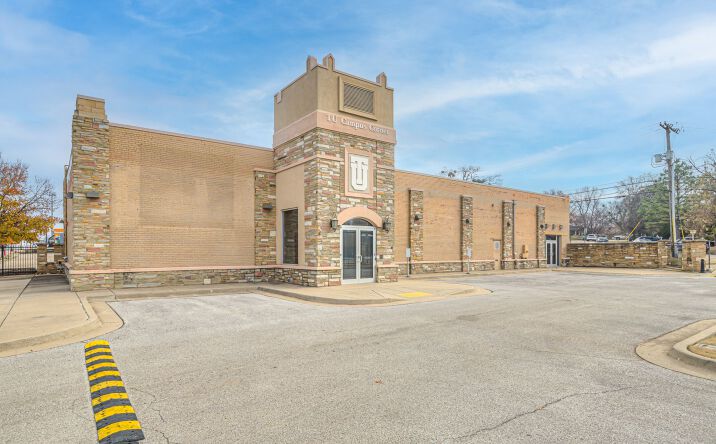 Pictures of Retail property located at 3314 E 11th St, Tulsa, OK 74112 for sales - image #1