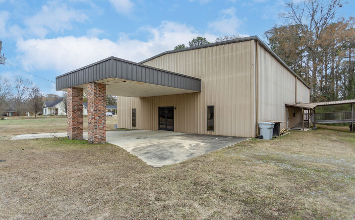Pictures of Special Purpose property located at 105 Meyer St, Columbiana, AL 35051 for sales - image #1