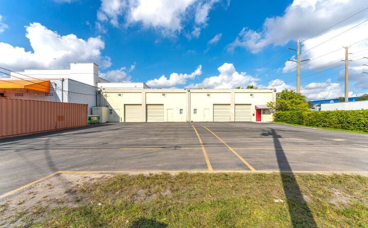 Pictures of Industrial property located at 7155 NW 77th Terrace, Medley, FL 33166 for sales - image #1