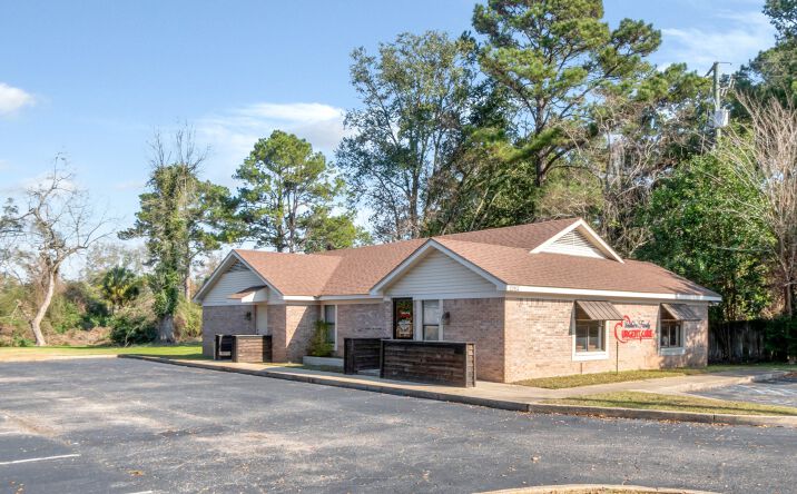 Pictures of Office property located at 1962 SpringHill Ave, Mobile, AL 36607 for sales - image #1
