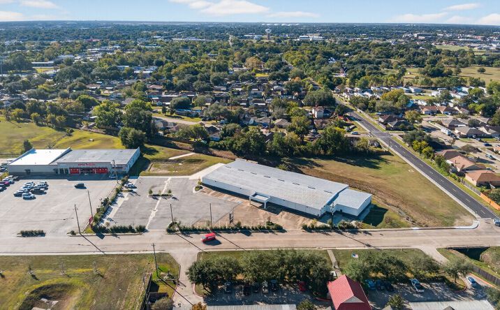 Pictures of Industrial property located at 2606 Cherry Brook Ln, Pasadena, TX 77502 for sales - image #1