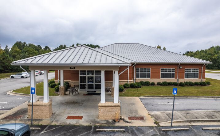 Pictures of Office property located at 621 McNeil Cir, Thomson, GA 30824 for sales - image #1
