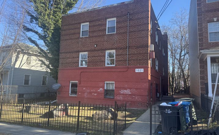 Pictures of Multifamily property located at 1021 48th St NE, Washington, DC 20019 for sales - image #1