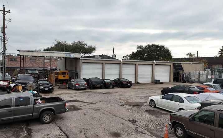 Pictures of Industrial, Mixed Use, Retail property located at 6809 Renwick Dr, Houston, TX 77081 for sales - image #1