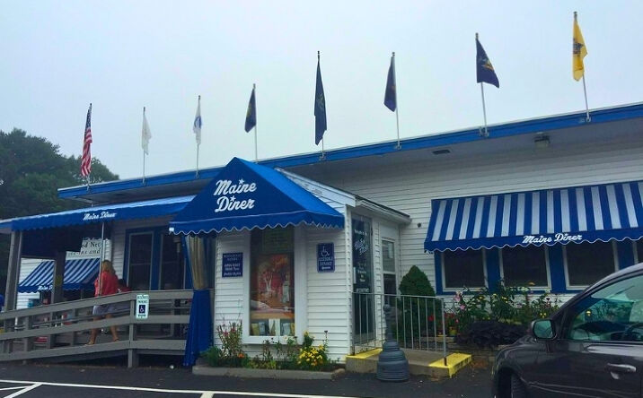 Pictures of Retail property located at 2265 Post Rd, Wells, ME 04090 for sales - image #1