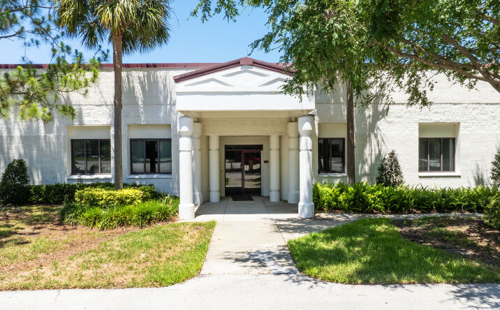 Pictures of Industrial property located at 7995 114th Ave, Largo, FL 33773 for sales - image #1