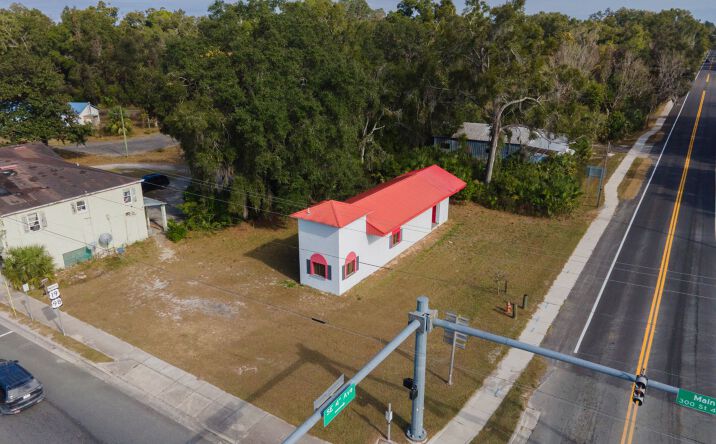 Pictures of Retail property located at 327 S. Main Street (US Hwy 19), Chiefland, FL 32626 for sales - image #1