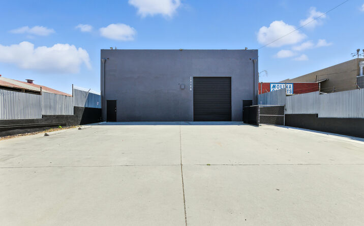 Pictures of Industrial property located at 23120 Mariposa Ave, Torrance, CA 90502 for sales - image #1