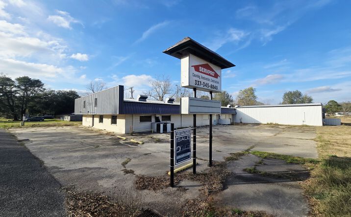 Pictures of Retail property located at 1217 Henderson Hwy, Breaux Bridge, LA 70517 for sales - image #1