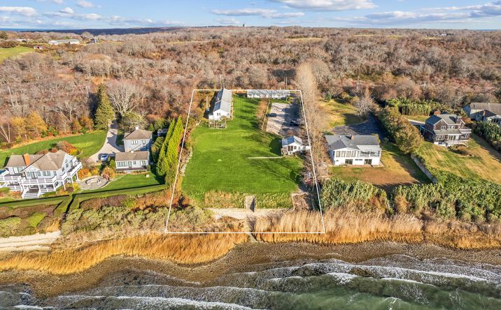 Pictures of Hospitality property located at 131 E Lake Dr, Montauk, NY 11954 for sales - image #1