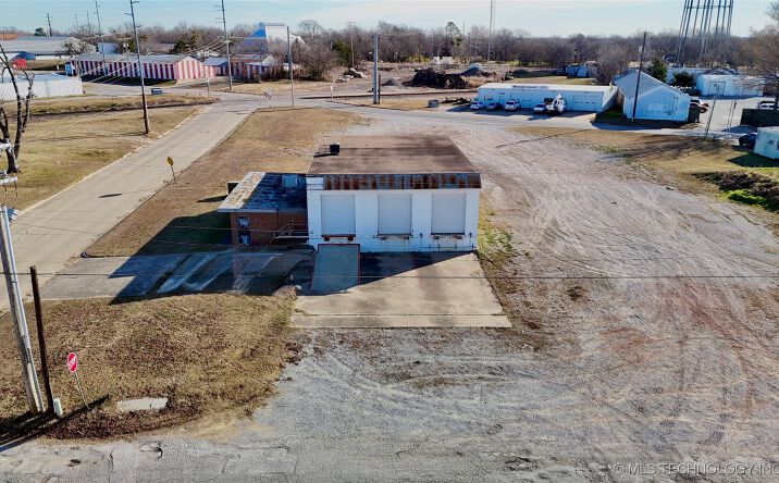 Pictures of Mixed Use, Industrial property located at 24 Moore SW, Ardmore, OK 73401 for sales - image #1