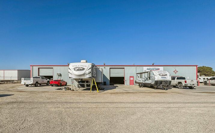 Pictures of Mixed Use, Retail, Industrial property located at 4307 National Parks Highway, Carlsbad, NM 88220 for sales - image #1