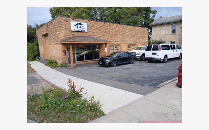 Pictures of Retail property located at 401 Wolf St, Syracuse, NY 13208 for sales - image #1