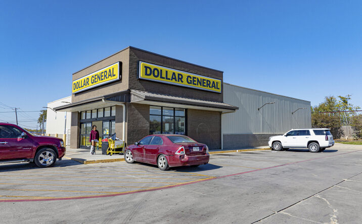 image of property at 4433 MANSFIELD HWY Fort Worth TX 76119-6911